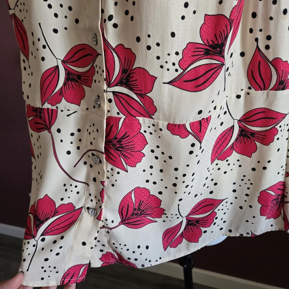 Cabi Pink Floral Polka Dot Blouse Sleeveless Button Front Cream Lightweight Chic - Picture 3 of 5